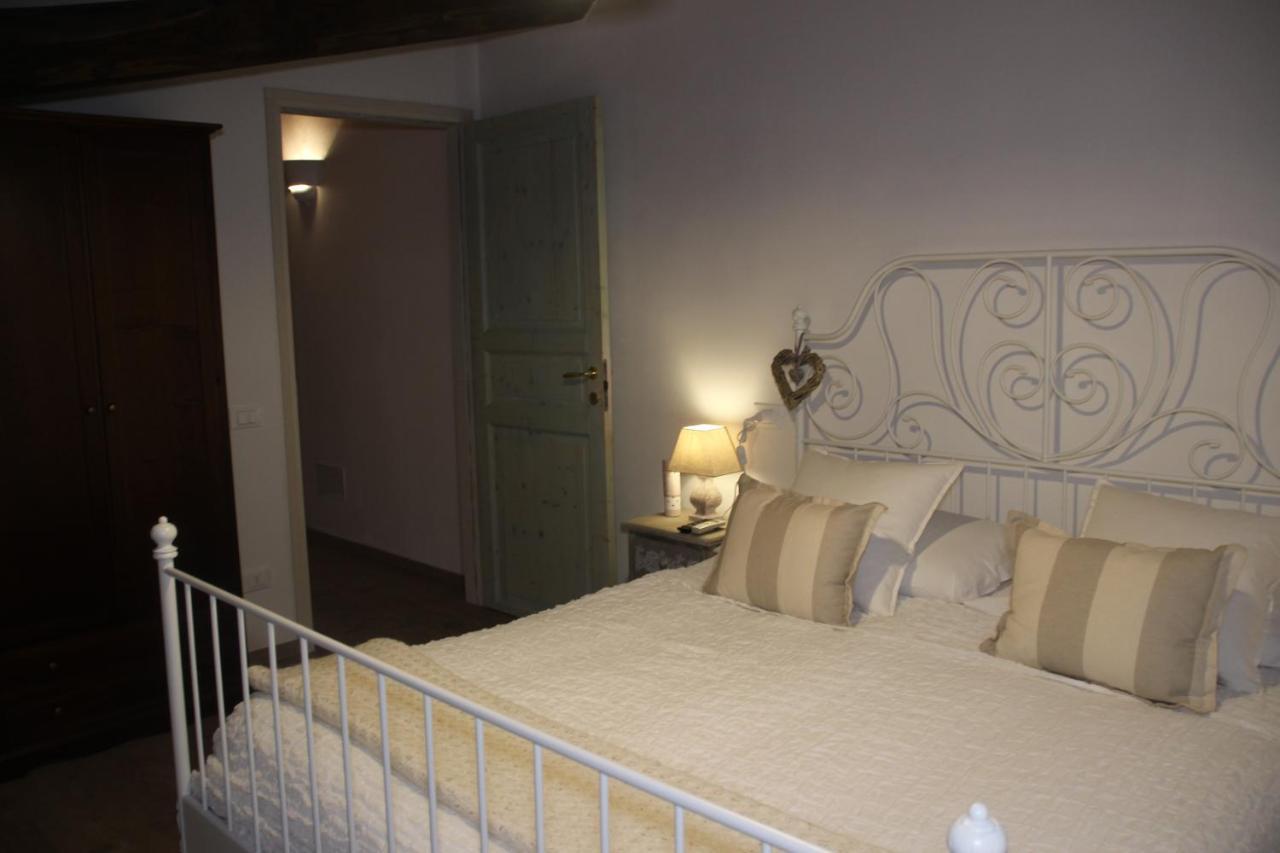 Maison Del Borgo กอลเลวัลเดลซา ภายนอก รูปภาพ