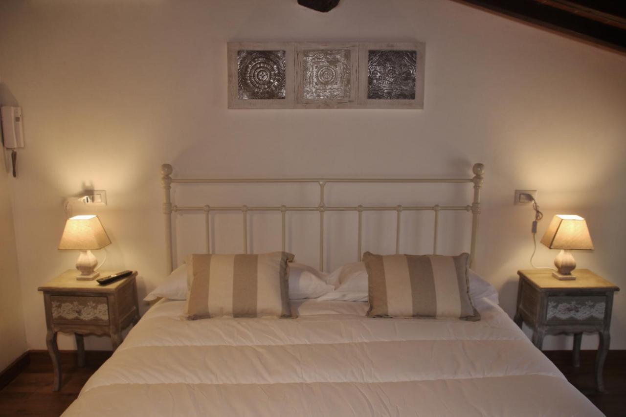 Maison Del Borgo กอลเลวัลเดลซา ภายนอก รูปภาพ
