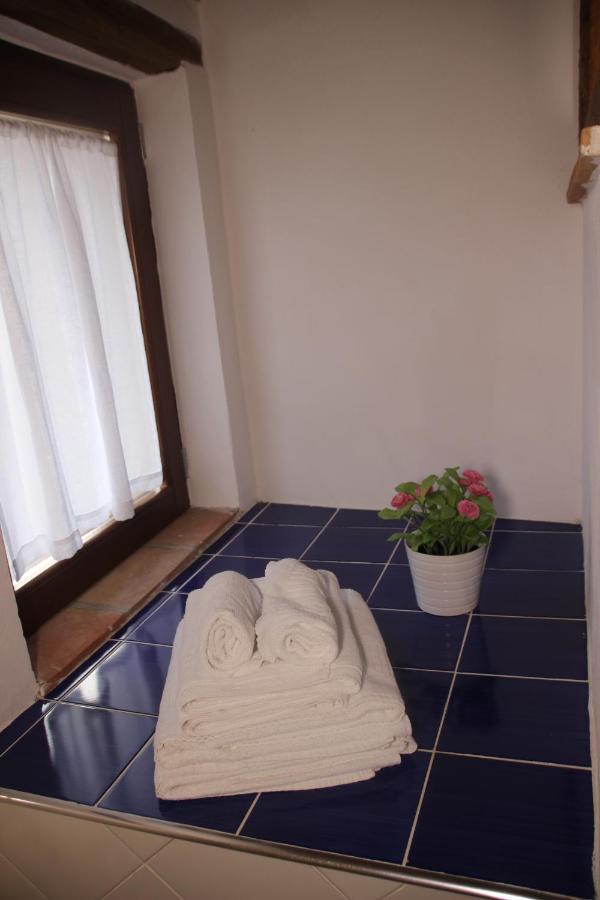 Maison Del Borgo กอลเลวัลเดลซา ภายนอก รูปภาพ